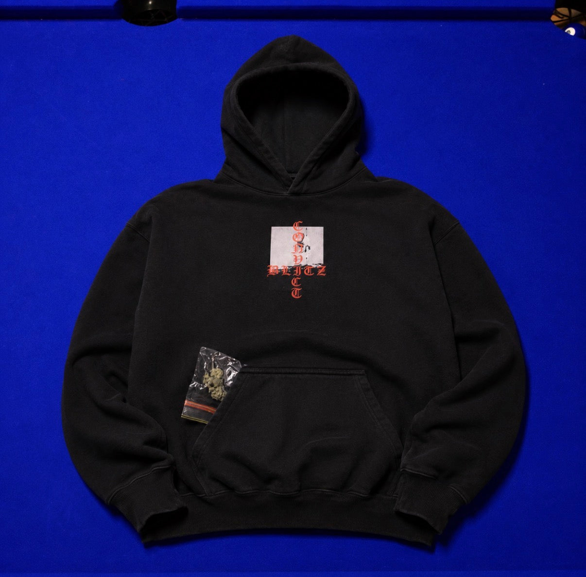 CONVICTBLITZCROSS HOODIE